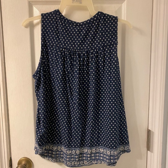 Lucky Brand Sleeveless Navy Shirt - Picture 2 of 6